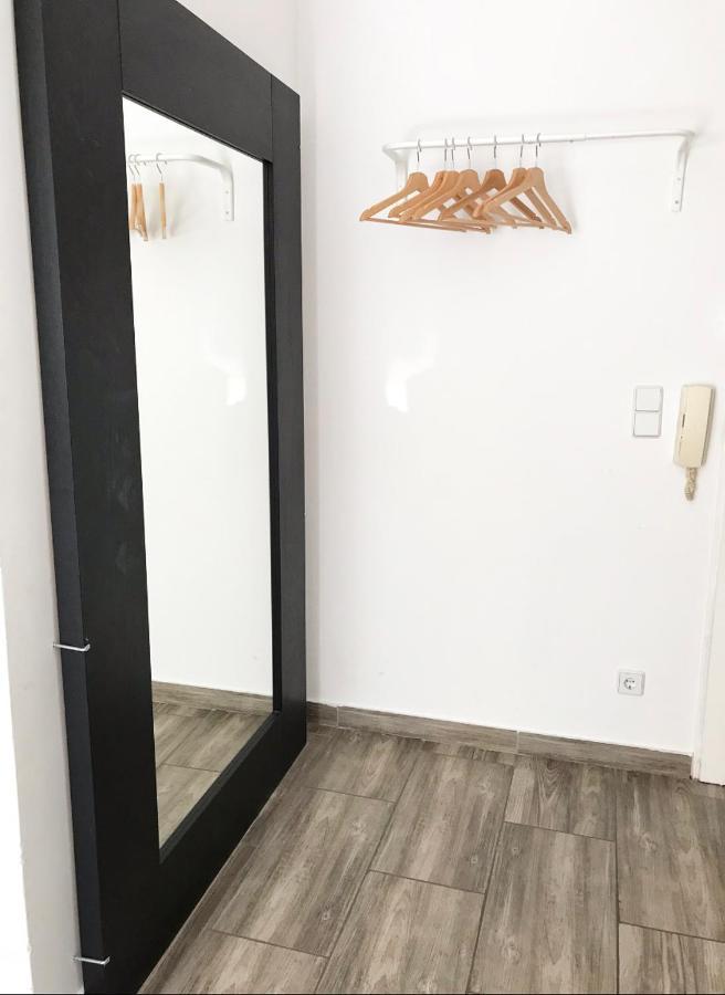 Designer Central Apartment With Terrace & Free Parking 柏林 外观 照片
